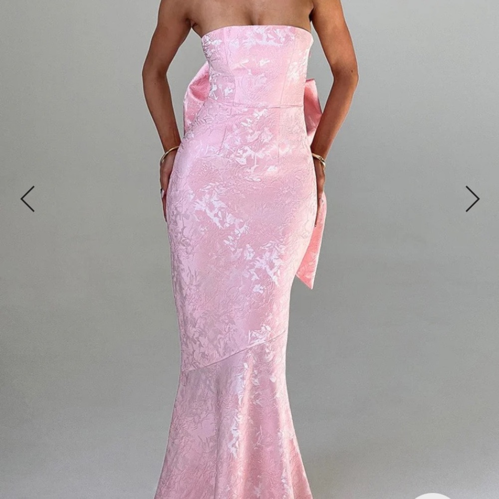 Elegant Pink Maxi Floral Dress